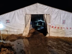 Oversvømmelse og evakuering av stevneplassen under EM for fjordhest