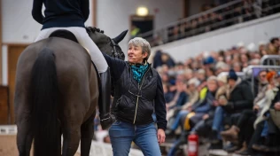 Kyra Kyrklund sammenlikner dressur med dans: – Rytteren må føre