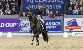 Rir for Norge i World Cup-finalen: – Isabel har vår fulle støtte, sier Rytterforbundet