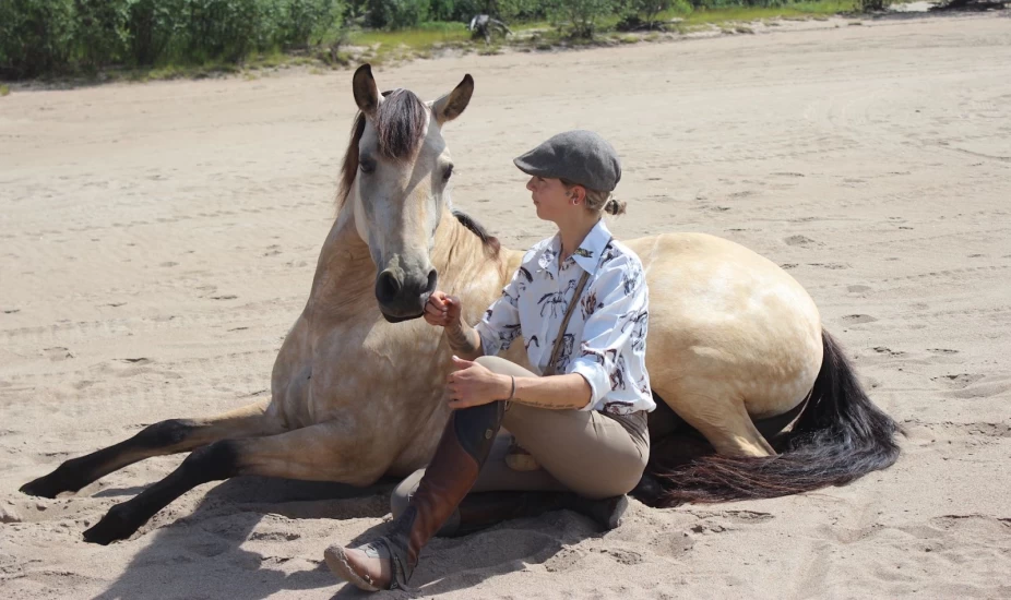 Tara brenner for å inspirere til tillitsbasert hestetrening