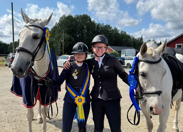 Alma vil ikke velge kun én gren: – Det skal være gøy å ri