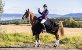 Slik trener feltrittrytteren: – Tillit bygges ikke i full galopp